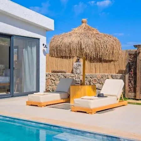 Mia Cara Фетхие